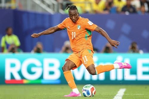 images/06.jpg